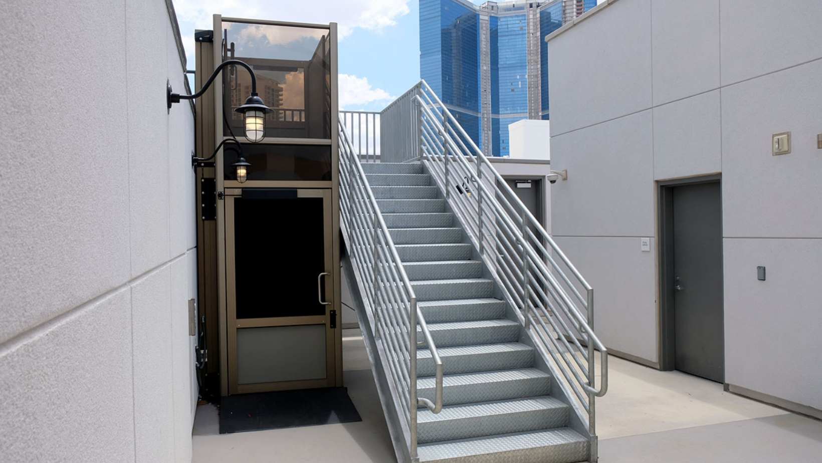 Top Tips to Consider When Buying A Vertical Wheelchair Lift